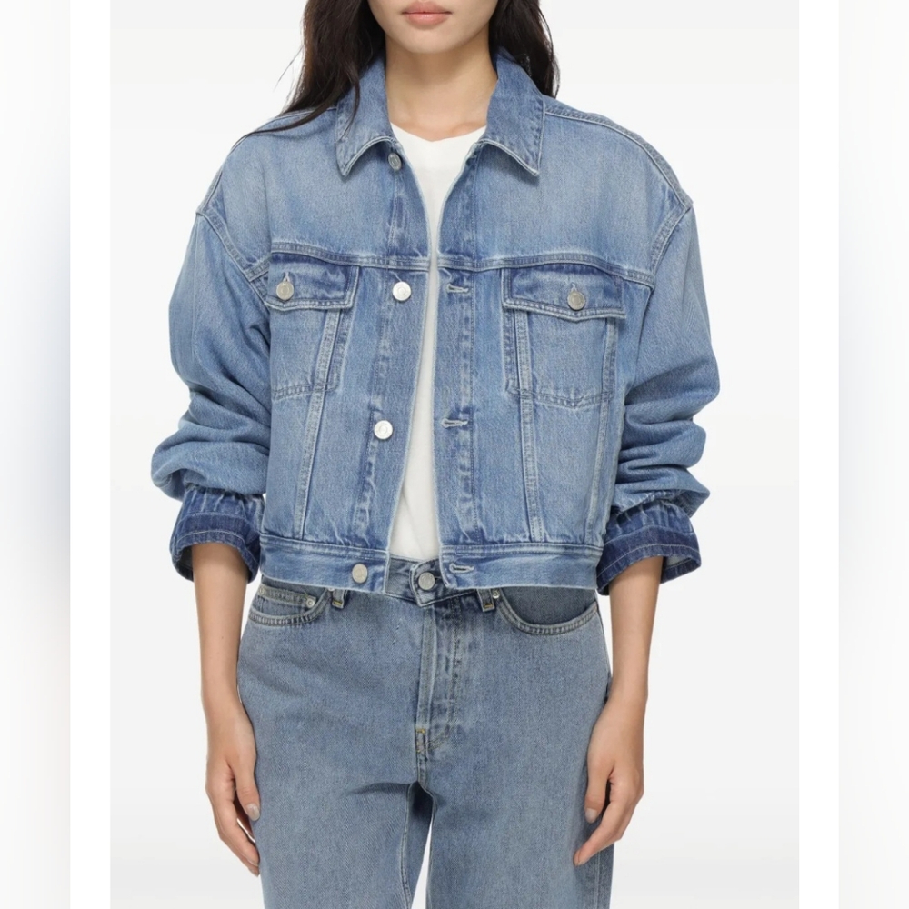 Happily Grey Cropped Light Wash Denim Jacket Women’s Size S Casual Chic